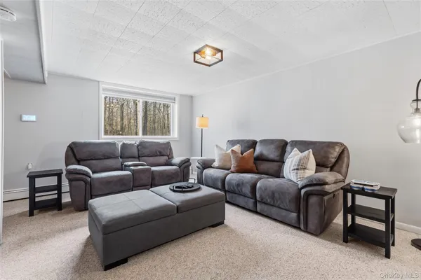 $1,295,000 | 19 Deer Run Road, South Salem, NY 10590