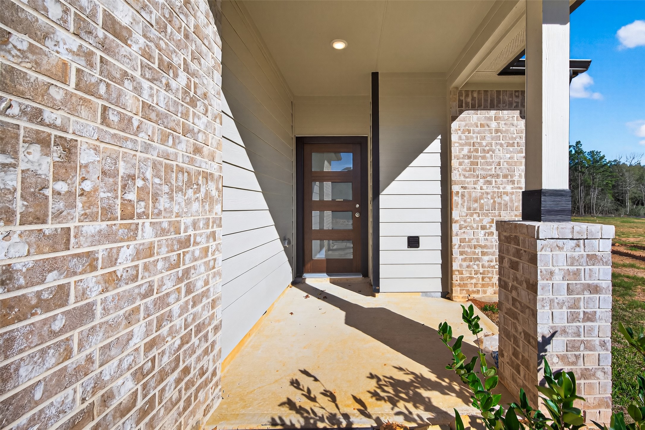 9734 Enclave Ridge Road Willis, TX 77318 - Photo 4 of 29 a view of balcony