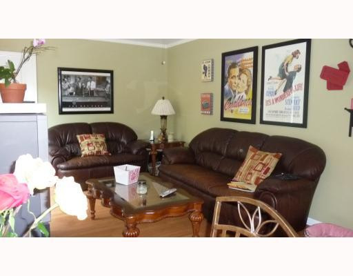 11265 Roundelay Road Cooper City, FL 33026 - Photo 5 of 16 Den/Family/Great Room
