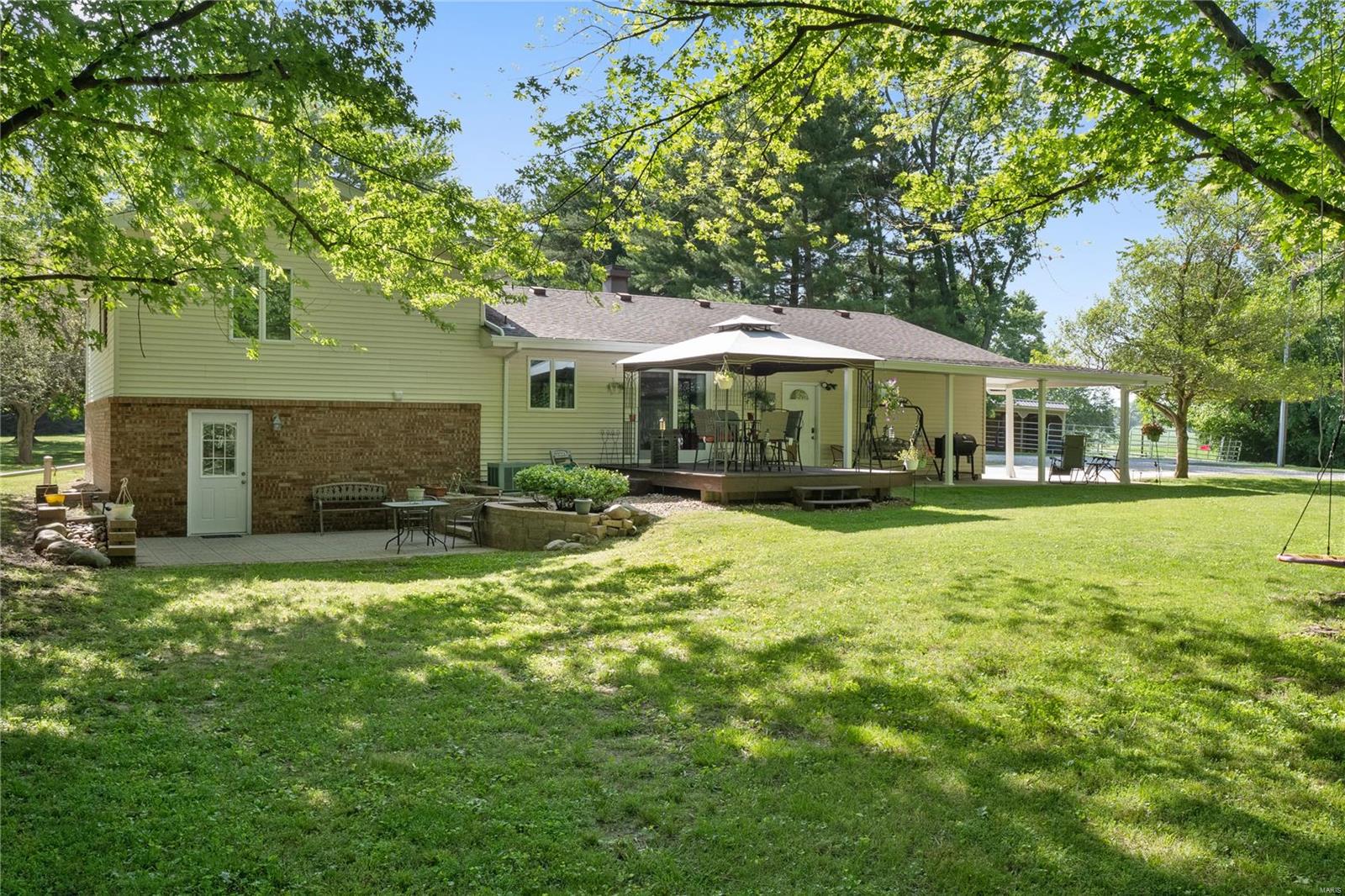 564 Walnut Road St. Jacob, IL 62281 - Photo 4 of 51