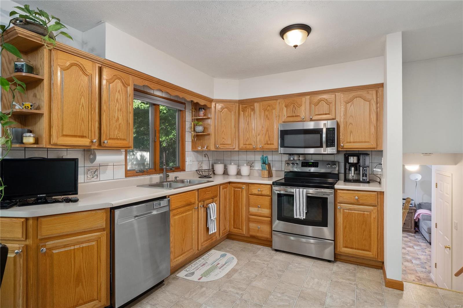 564 Walnut Road St. Jacob, IL 62281 - Photo 10 of 51
