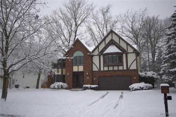 $3,300 | 40 Vassar Drive, Amherst, NY 14068