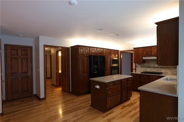 $3,300 | 40 Vassar Drive, Amherst, NY 14068