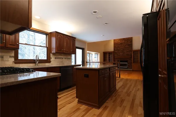 $3,300 | 40 Vassar Drive, Amherst, NY 14068