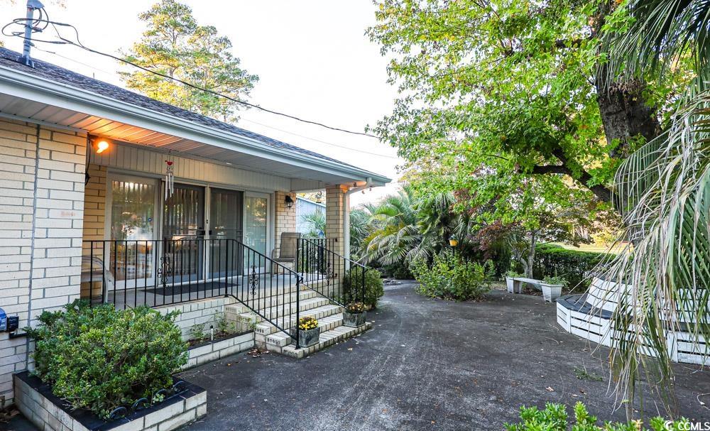 801 Talbot Circle Myrtle Beach, SC 29577 - Photo 37 of 40 View of patio