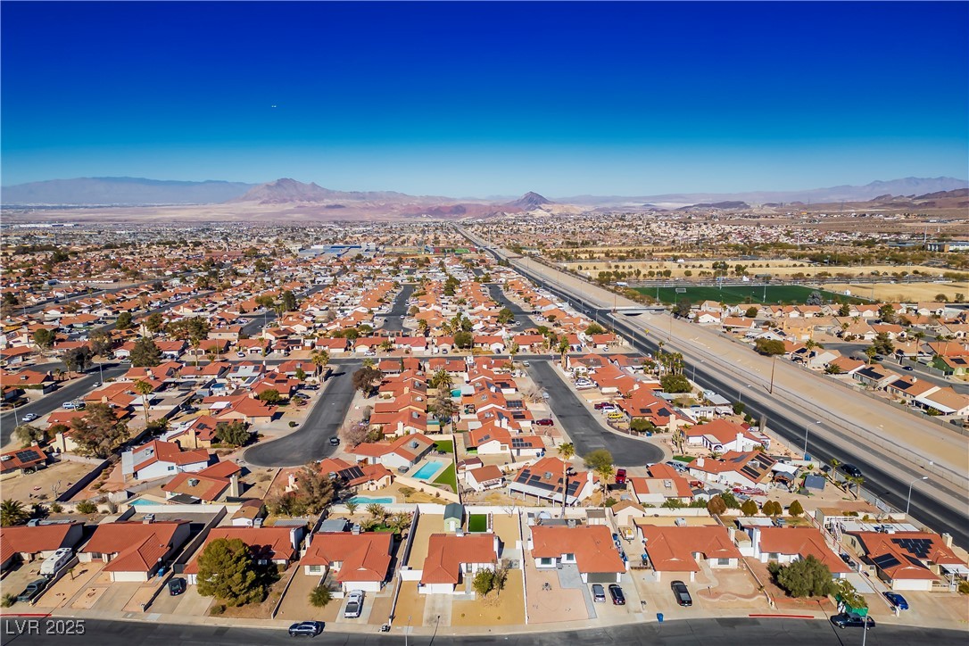 445 Concord Way Henderson, NV 89015 - Photo 7 of 34