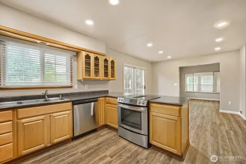 $574,950 | 19401 8th Avenue South, Des Moines, WA 98148