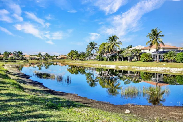 $299,000 | 14685 Cranberry Court, Unit 2004, Naples, FL 34114