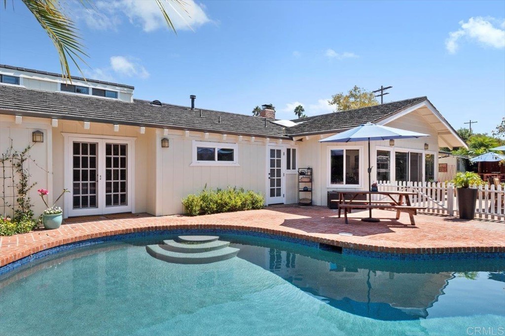 1490 Hymettus Avenue Encinitas, CA 92024 - Photo 18 of 31