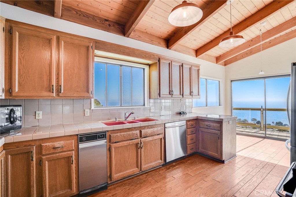 22332 Eagle Rock Way Laguna Beach, CA 92651 - Photo 11 of 37