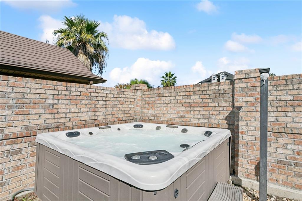 100 Southern Star Place Slidell, LA 70458 - Photo 4 of 41