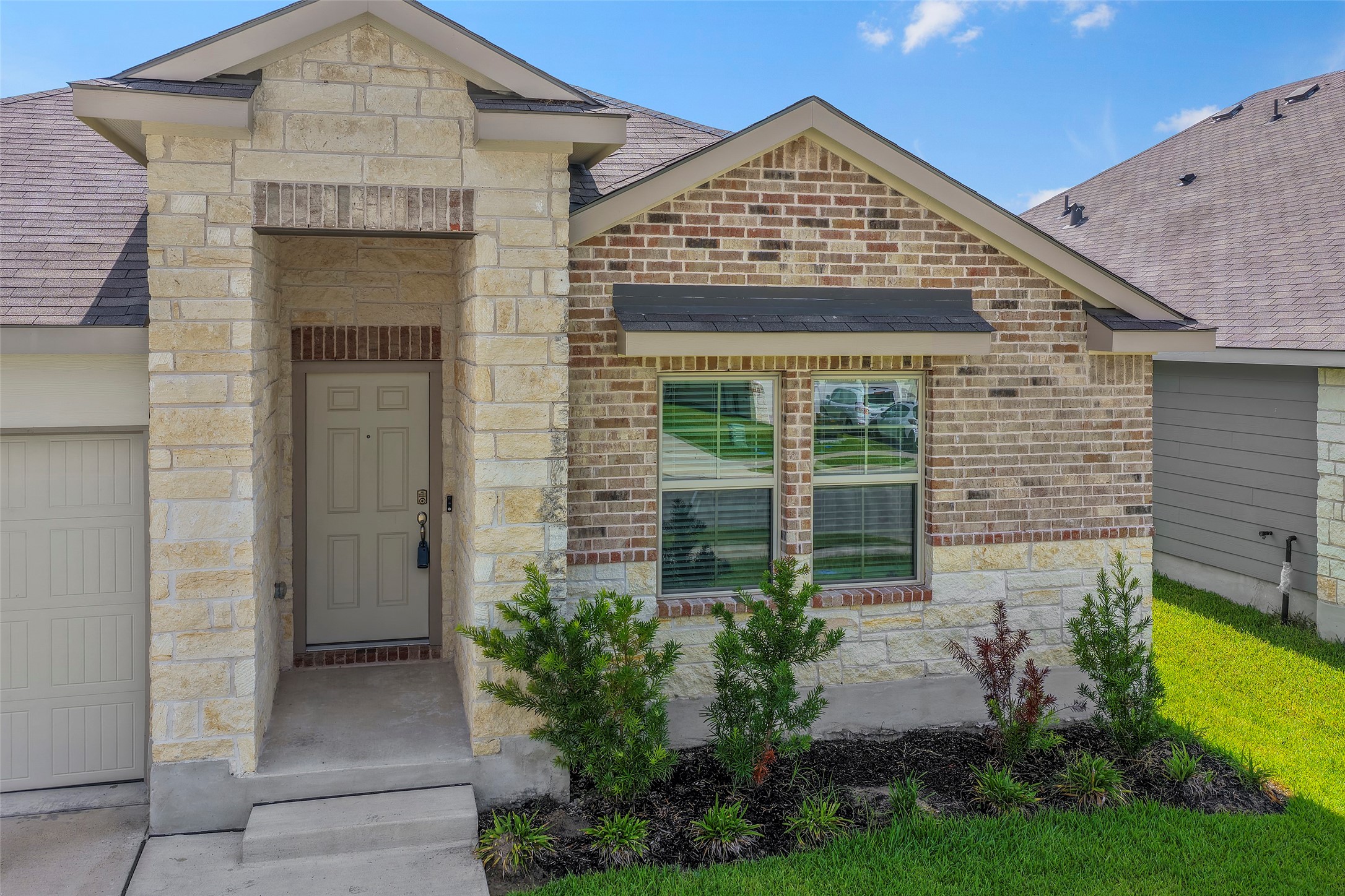 5333 Samuel Run Bryan, TX 77807 - Photo 2 of 30