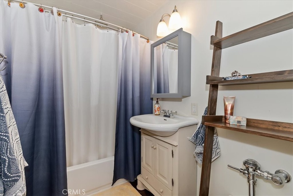 2452 Spring Drive Running Springs, CA 92382 - Photo 20 of 33