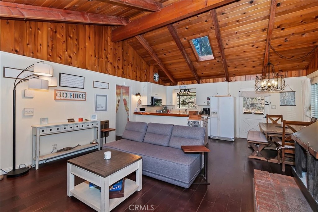 2452 Spring Drive Running Springs, CA 92382 - Photo 9 of 33