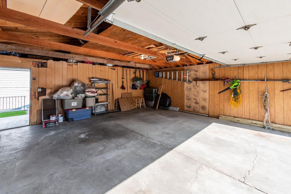 1702 Hebron Avenue Zion, IL 60099 - Photo 27 of 28 a view of a garage