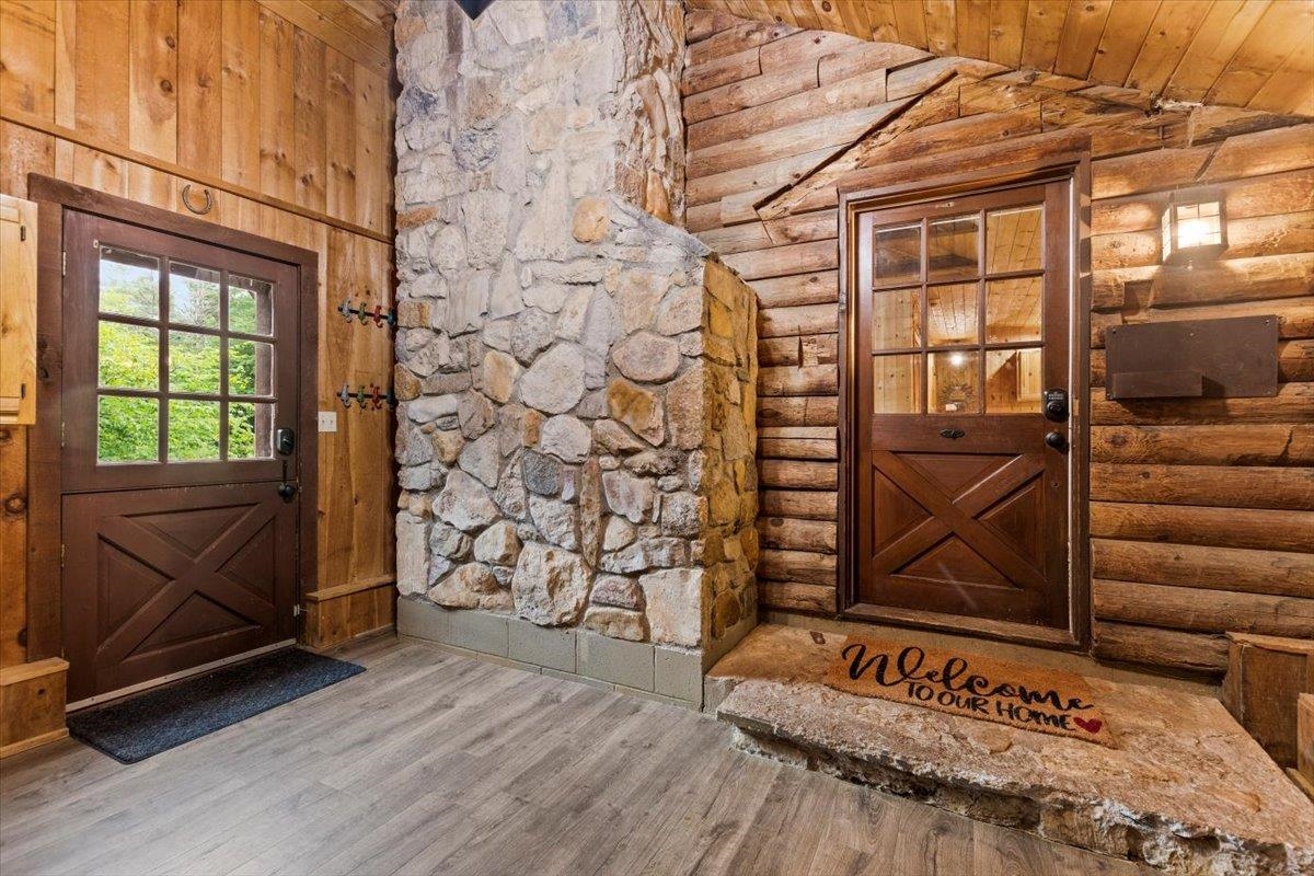 865 Hidden Valley Road Shaftsbury, VT 05262 - Photo 8 of 40 Gallery Image 8