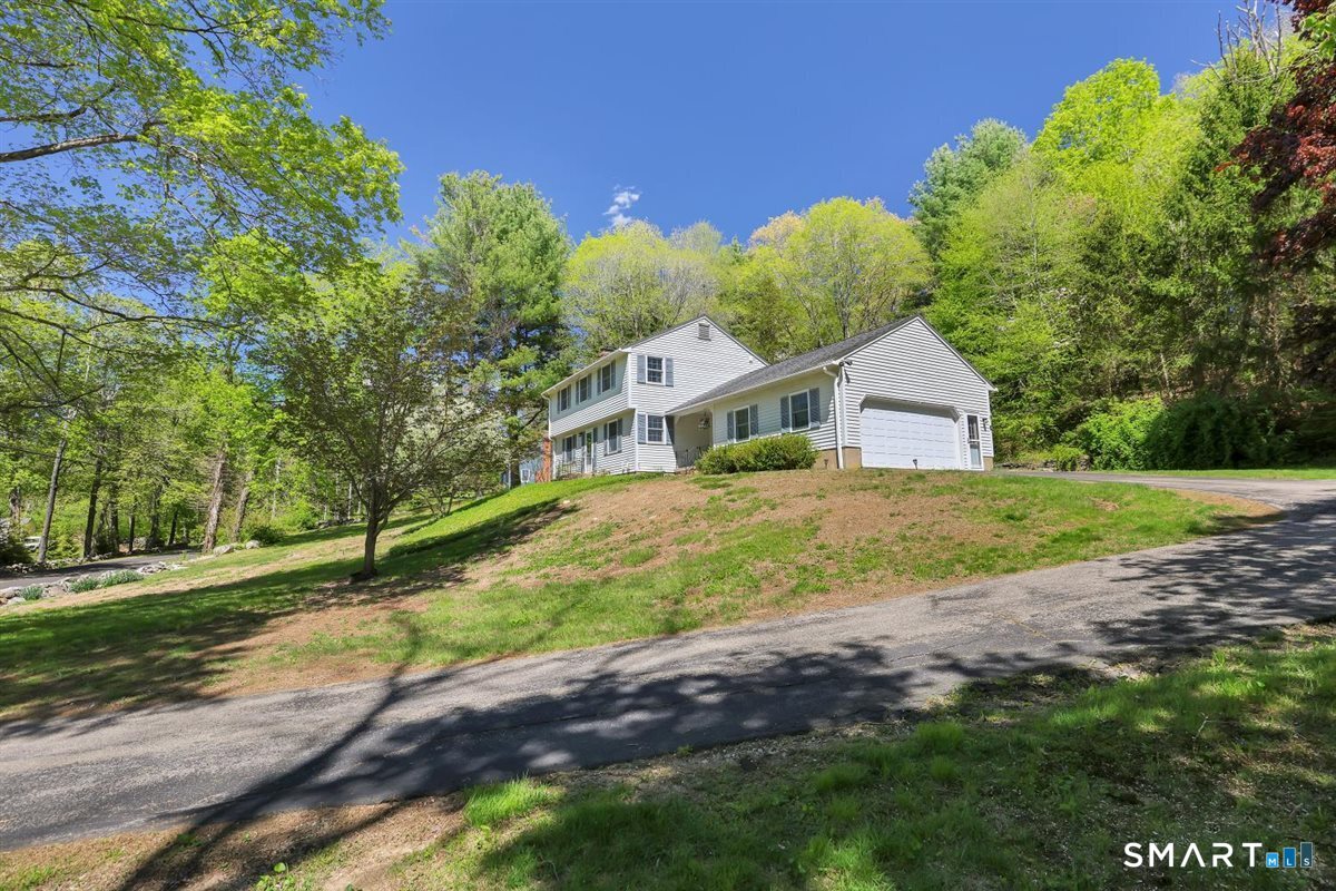 376 Darling Road Salem, CT 06420 - Photo 1 of 1