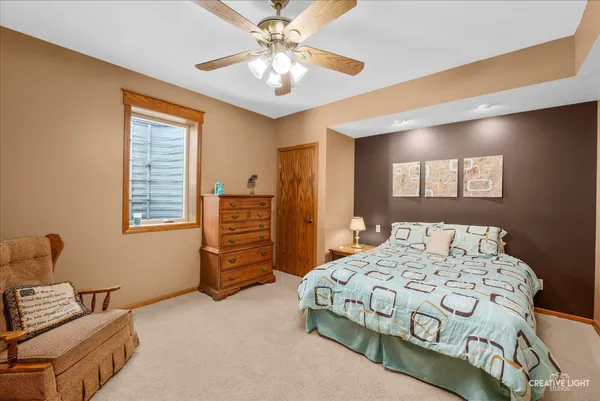 $995,000 | 10045 Bell Road, Minooka, IL 60447