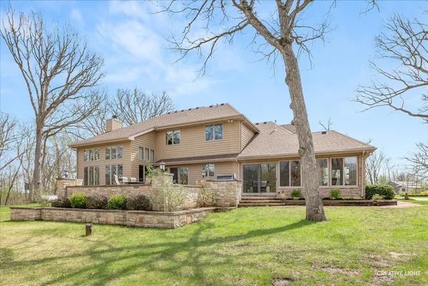 $995,000 | 10045 Bell Road, Minooka, IL 60447