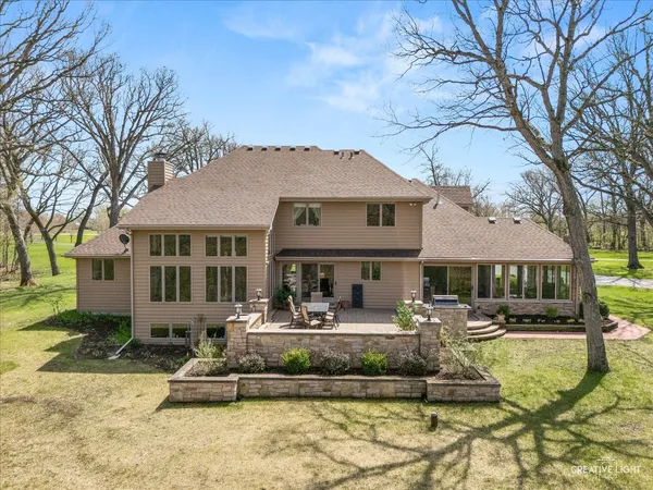 $995,000 | 10045 Bell Road, Minooka, IL 60447