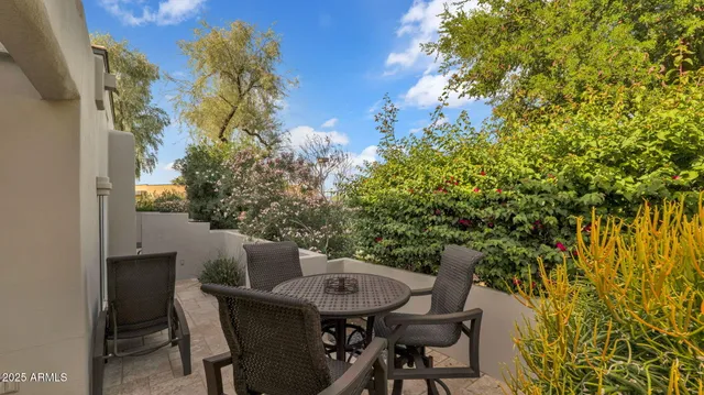 a view of workspace with workspace