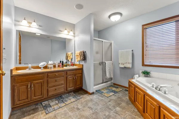 $394,900 | 8213 Gatewood Court, Fort Wayne, IN 46815