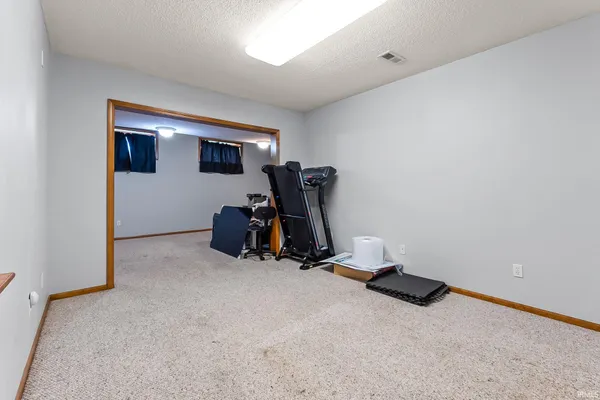 $394,900 | 8213 Gatewood Court, Fort Wayne, IN 46815
