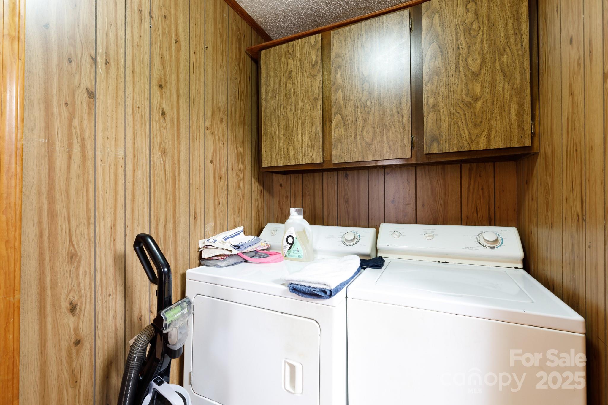 1626 Camp Creek Road Lancaster, SC 29720 - Photo 23 of 29 a utility room with dryer and washer