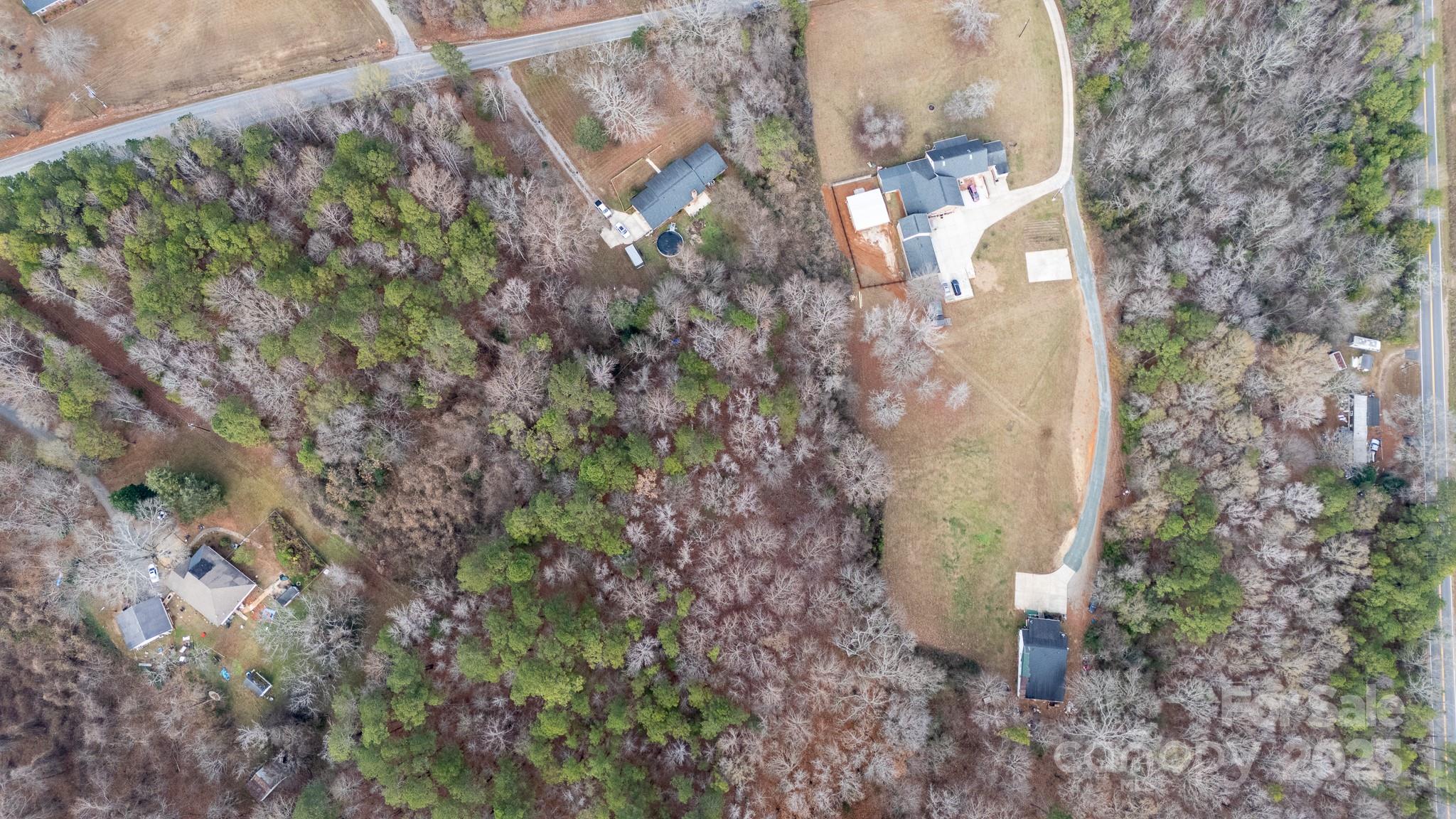 1626 Camp Creek Road Lancaster, SC 29720 - Photo 28 of 29 a backyard of a house