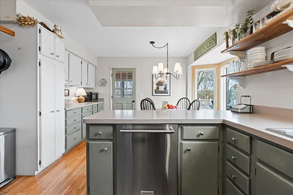$749,000 | 6352 Meridian Avenue South, Montrose, MN 55363