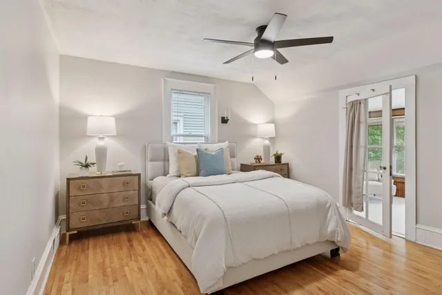 $2,995 | 2138 Marshall Avenue, St. Paul, MN 55104