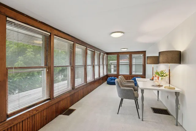 $2,995 | 2138 Marshall Avenue, St. Paul, MN 55104