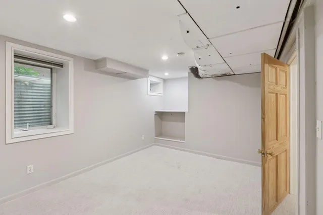 $2,995 | 2138 Marshall Avenue, St. Paul, MN 55104