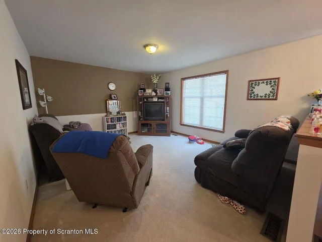 $356,000 | 205 Salem Glenn Boulevard, Selinsgrove, PA 17870