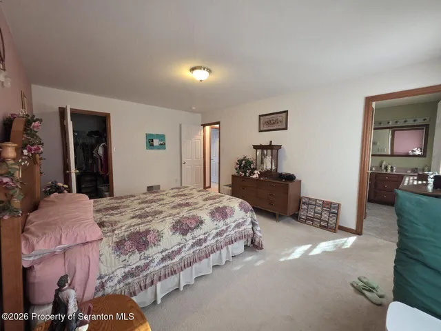 $356,000 | 205 Salem Glenn Boulevard, Selinsgrove, PA 17870