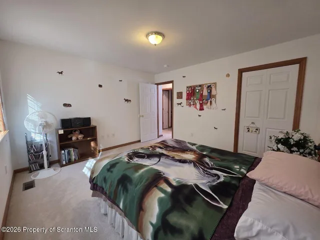 $356,000 | 205 Salem Glenn Boulevard, Selinsgrove, PA 17870