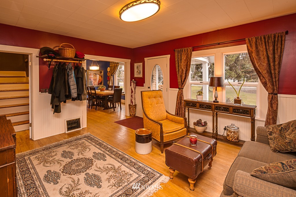 1210 Lingbloom Road Bellingham, WA 98226 - Photo 3 of 15 Gallery Image 3