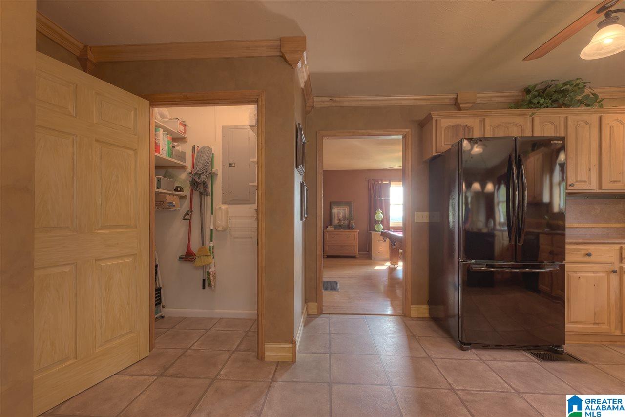 1064 Arkadelphia Road Warrior, AL 35180 - Photo 16 of 32