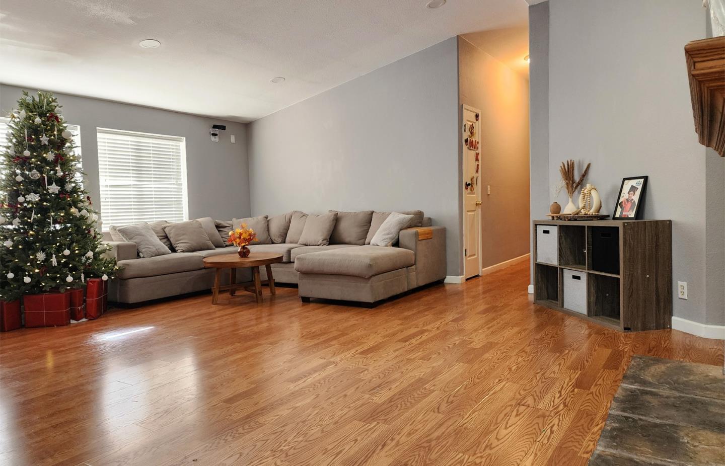 5450 Monterey Road, Unit 142 San Jose, CA 95111 - Photo 5 of 13 a living room with furniture and a flat screen tv
