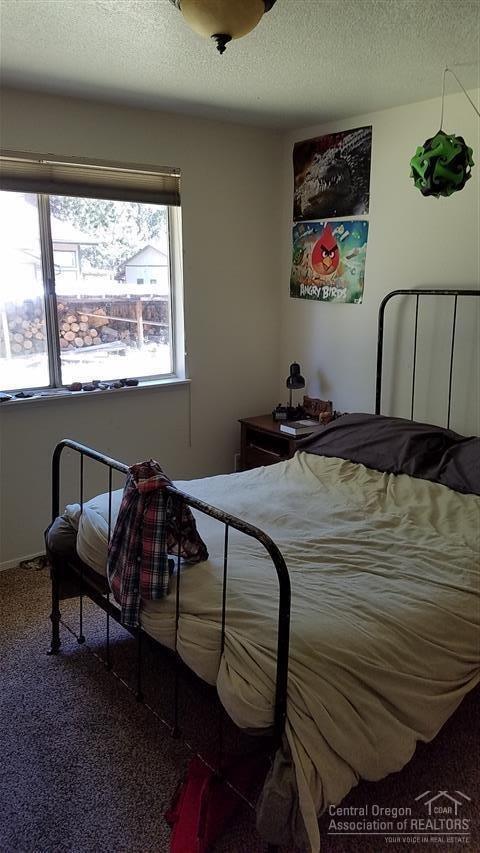 59720 Navajo Road Bend, OR 97702 - Photo 10 of 23 Guest Bedroom 2