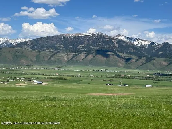 $2,400,000 | 100 Skyline Drive, Afton, WY 83110
