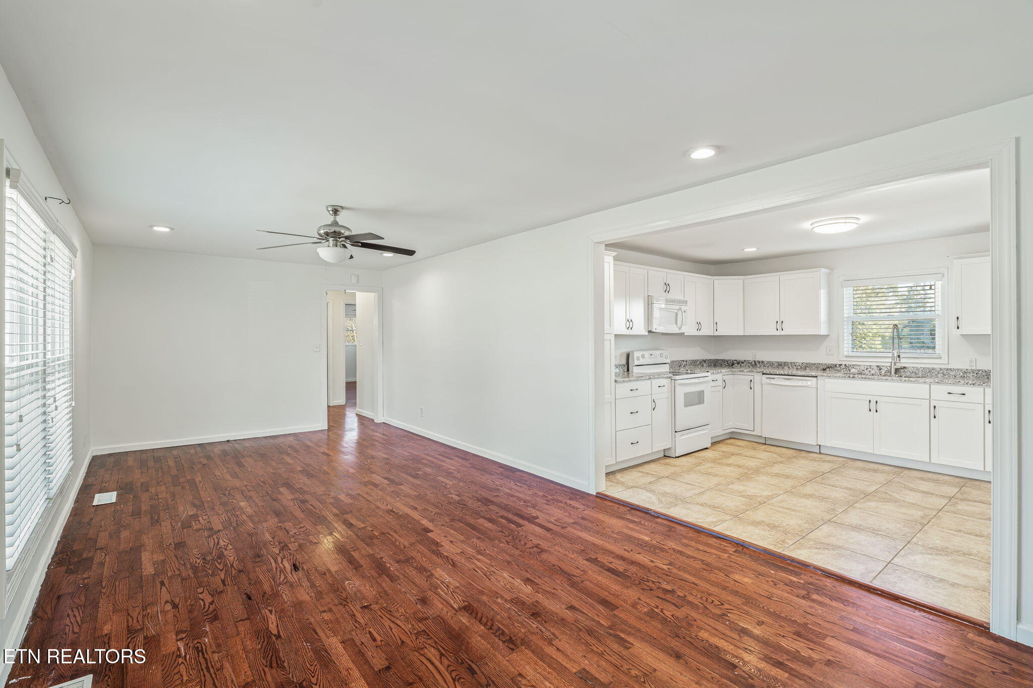 120 Madora Drive Powell, TN 37849 - Photo 4 of 30 7-web-or-mls-120 Madora Drive-8