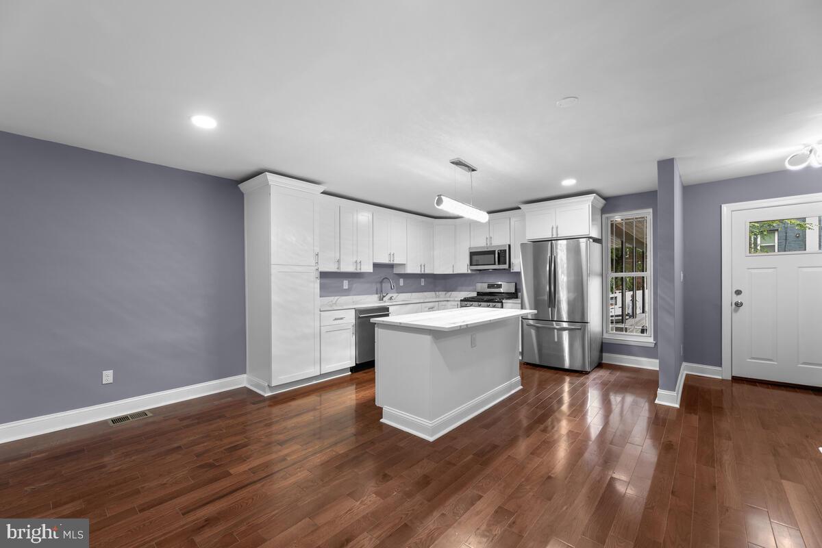 2813 Pomeroy Road Southeast Washington, DC 20020 - Photo 3 of 48 Gallery Image 3