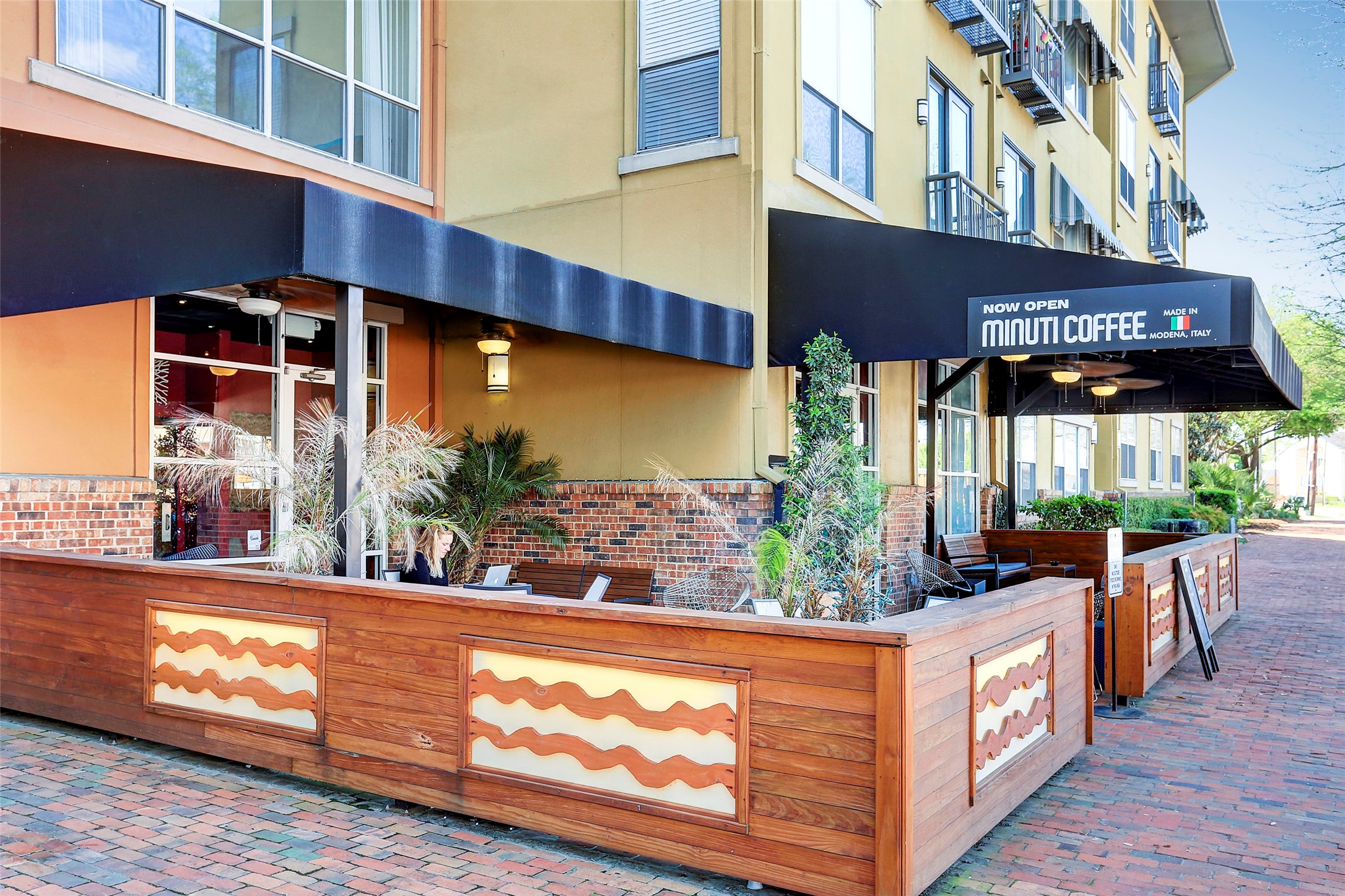 2000 Bagby Street, Unit 5400 Houston, TX 77002 - Photo 42 of 47 Minuti Coffee a block away! Enjoy the Midtown Lifestyle!