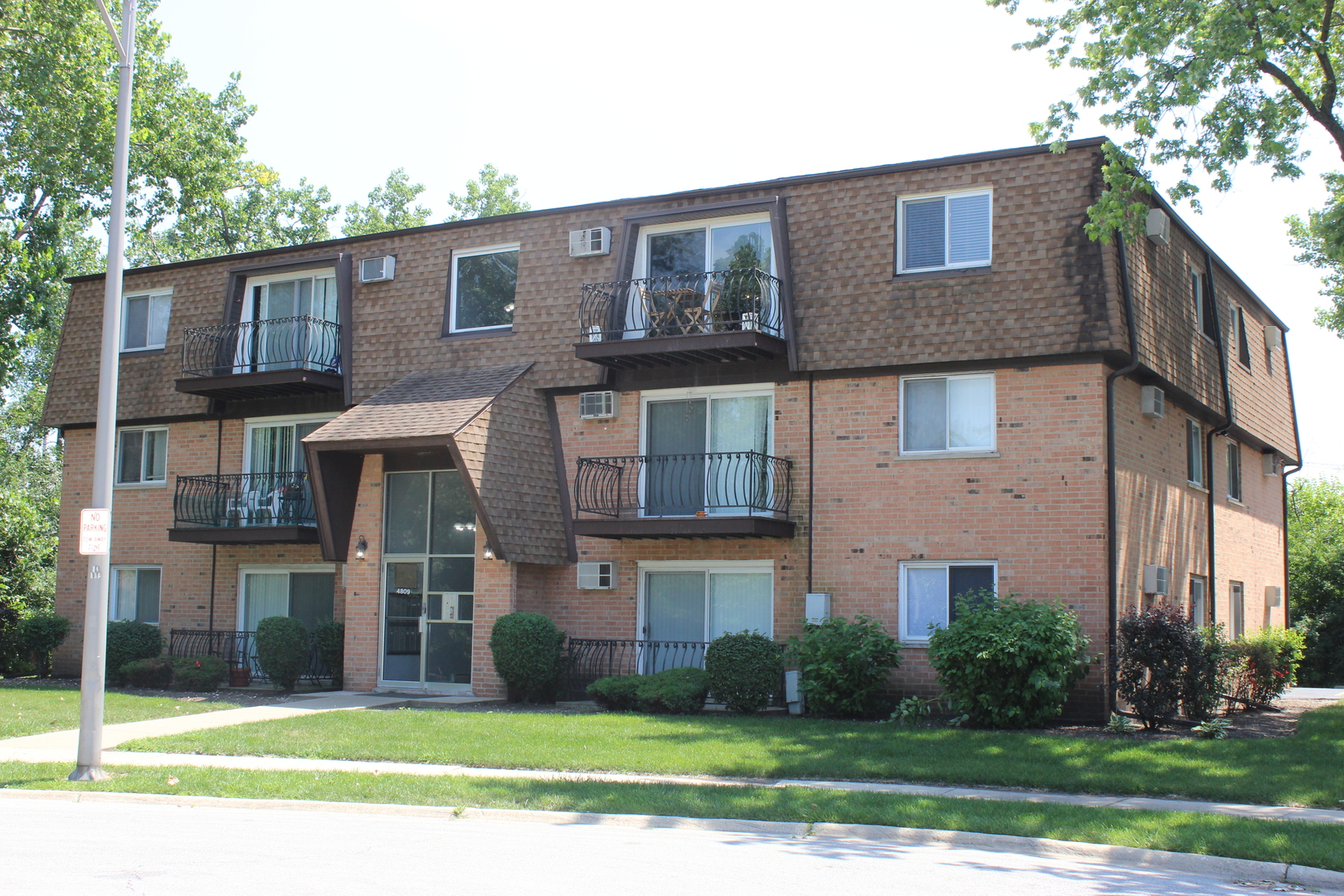4809 West Engle Road, Unit 3B Alsip, IL 60803 - Photo 2 of 22