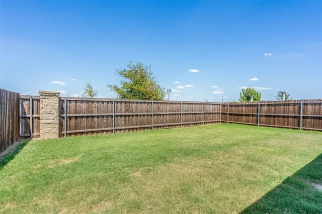 $250,000 | 528 Autumnwood Way, Princeton, TX 75407