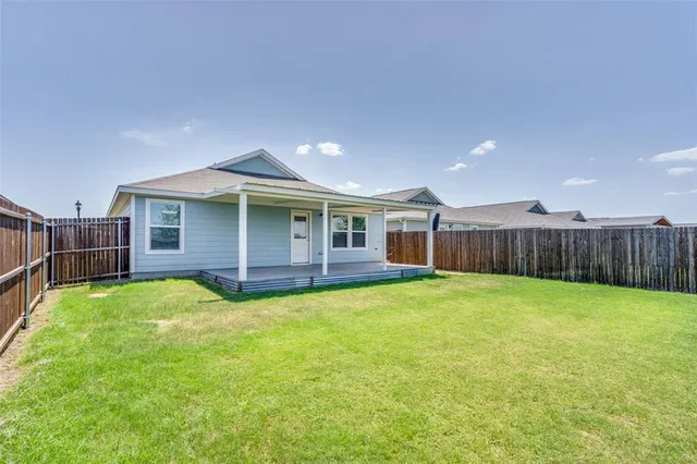 $250,000 | 528 Autumnwood Way, Princeton, TX 75407