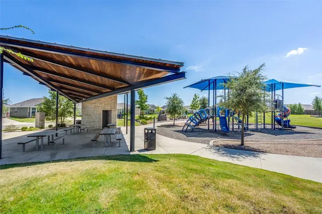 $250,000 | 528 Autumnwood Way, Princeton, TX 75407