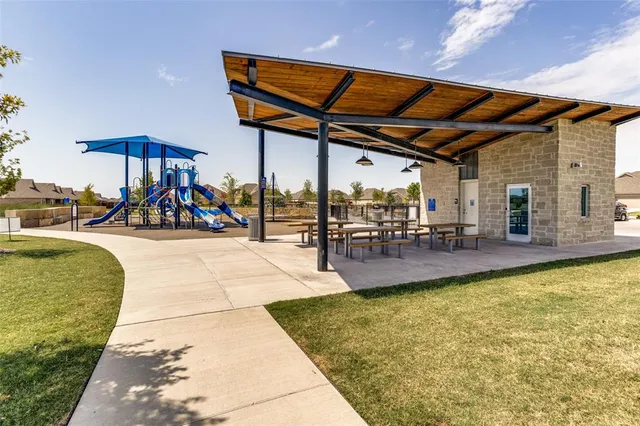 $250,000 | 528 Autumnwood Way, Princeton, TX 75407