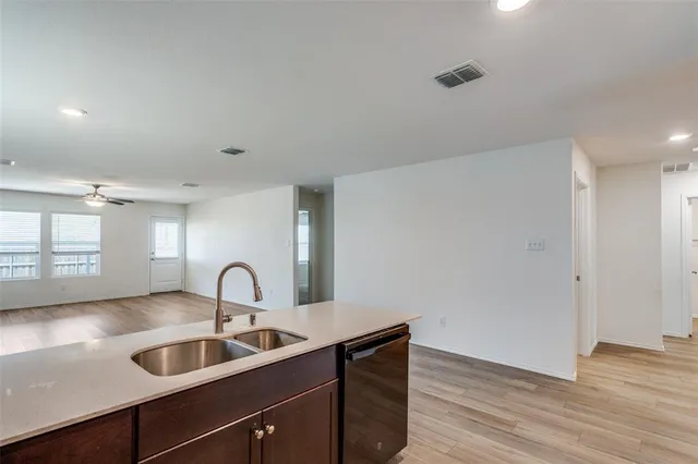 $250,000 | 528 Autumnwood Way, Princeton, TX 75407